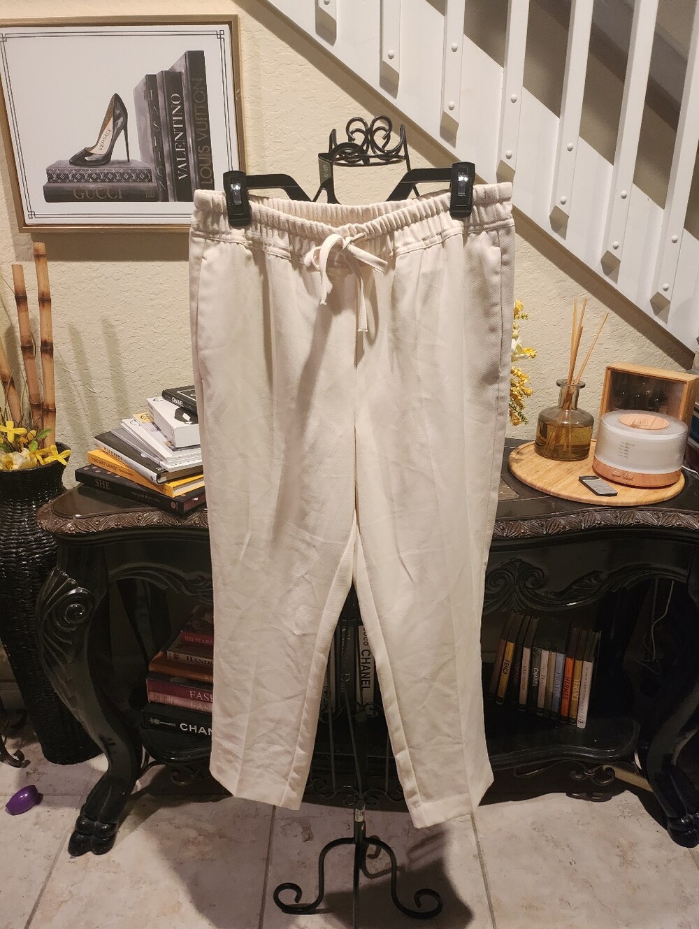 Reiss Hailey Cream Petite Tapered Pull On Trousers size 6 - Picture 3 of 6